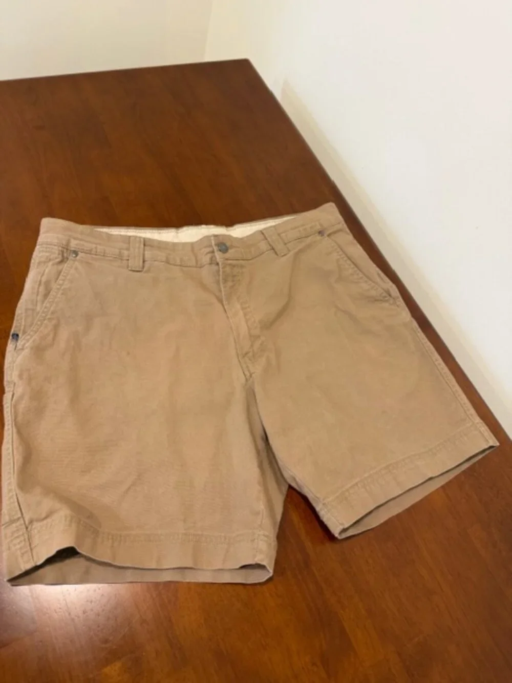 Columbia Men’s Classic Khaki Shorts Size 36W